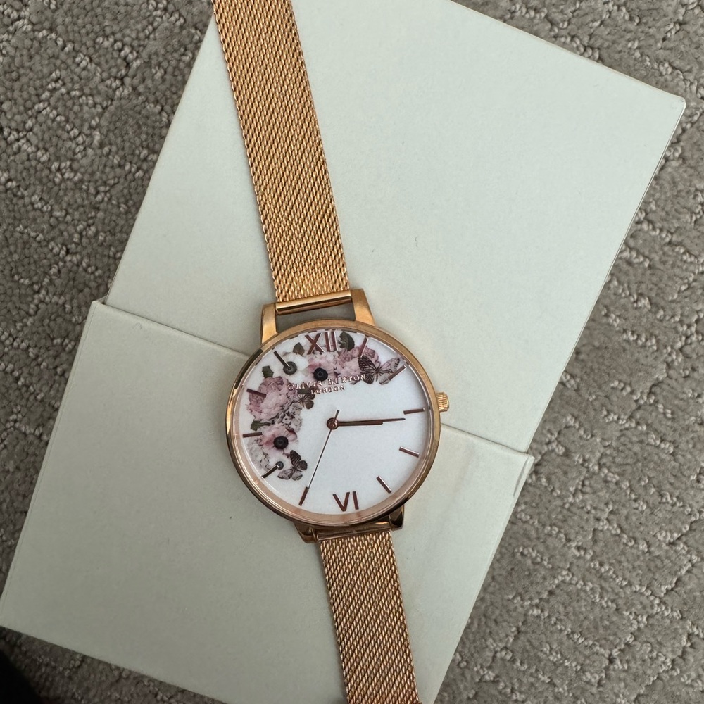 NWT Olivia Burton Women's Rose Gold Watch with Floral Dial - Picture 4 of 4